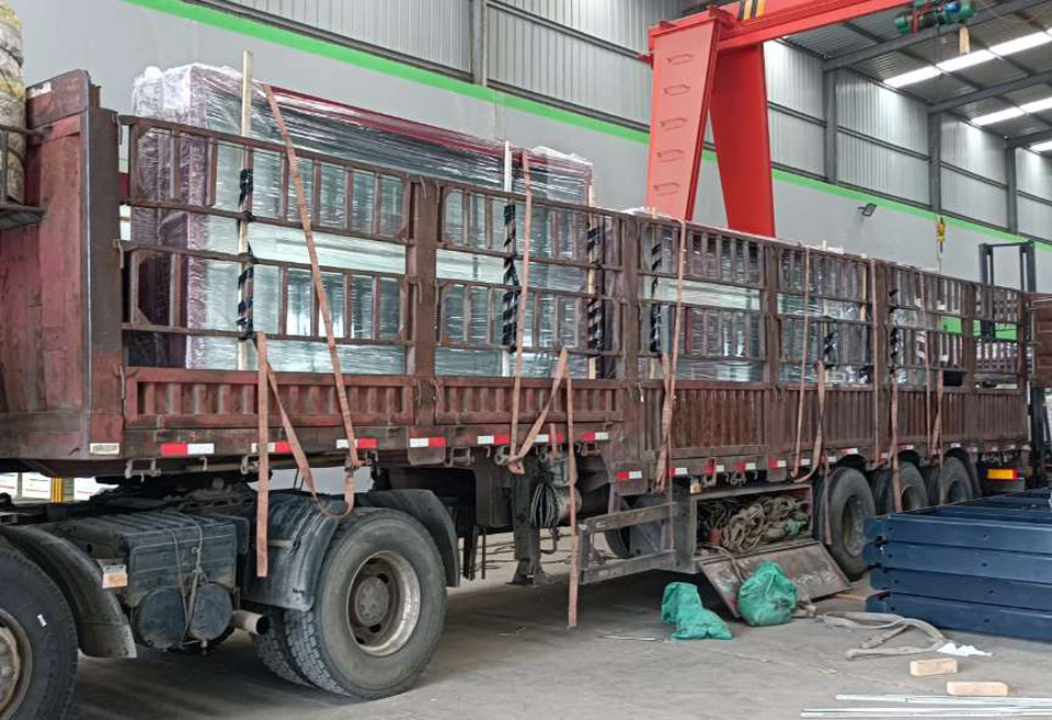 景德鎮(zhèn)公交候車(chē)亭發(fā)車(chē)案例