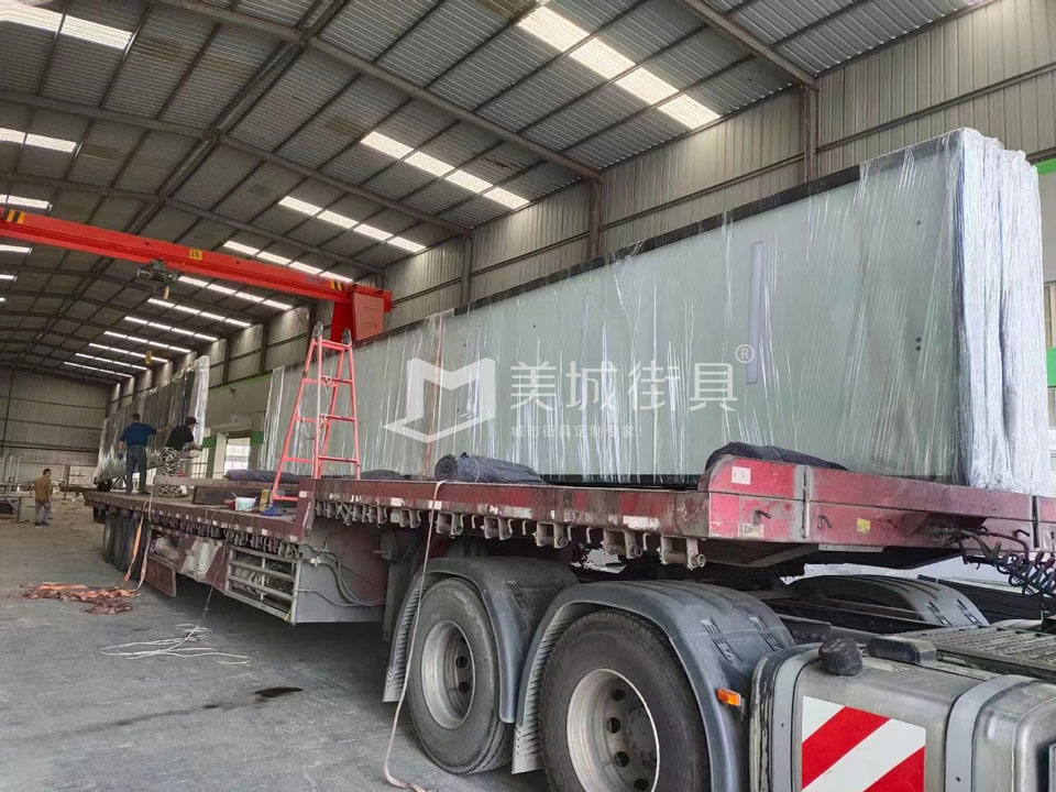 2022.9.21美城街具供應(yīng)蘇州公交車(chē)候車(chē)亭發(fā)貨現(xiàn)場(chǎng)