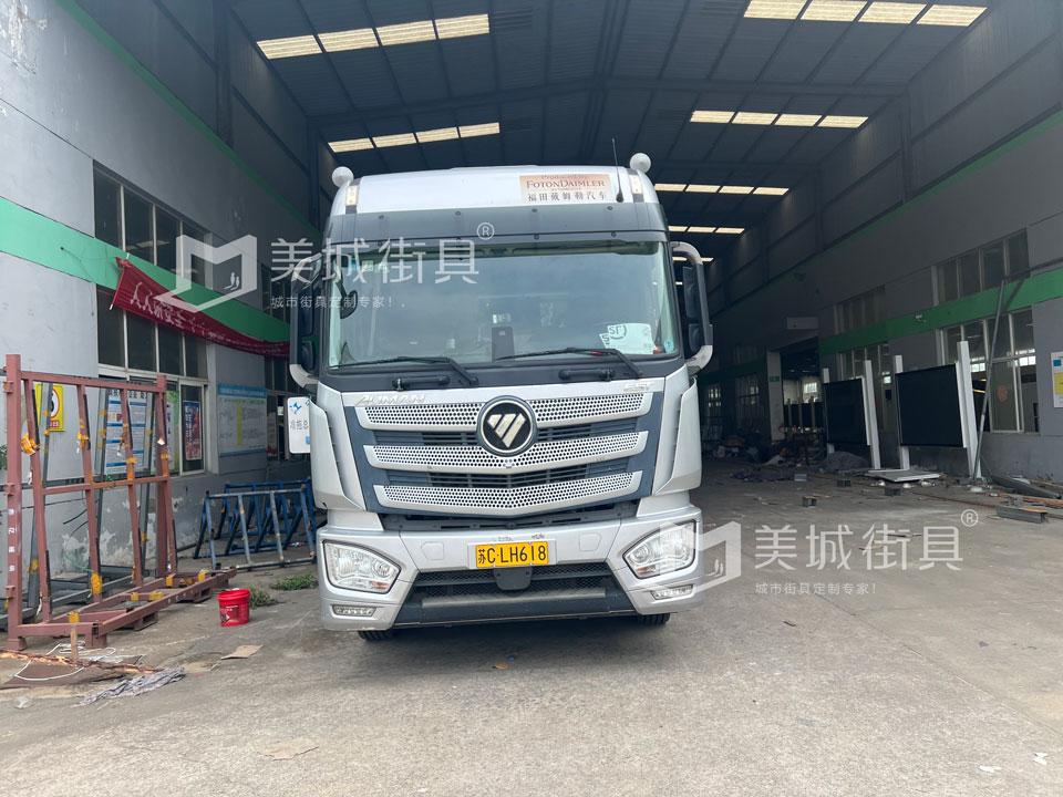 江蘇美城街具為新疆定制公交站臺第三批批發(fā)貨案例